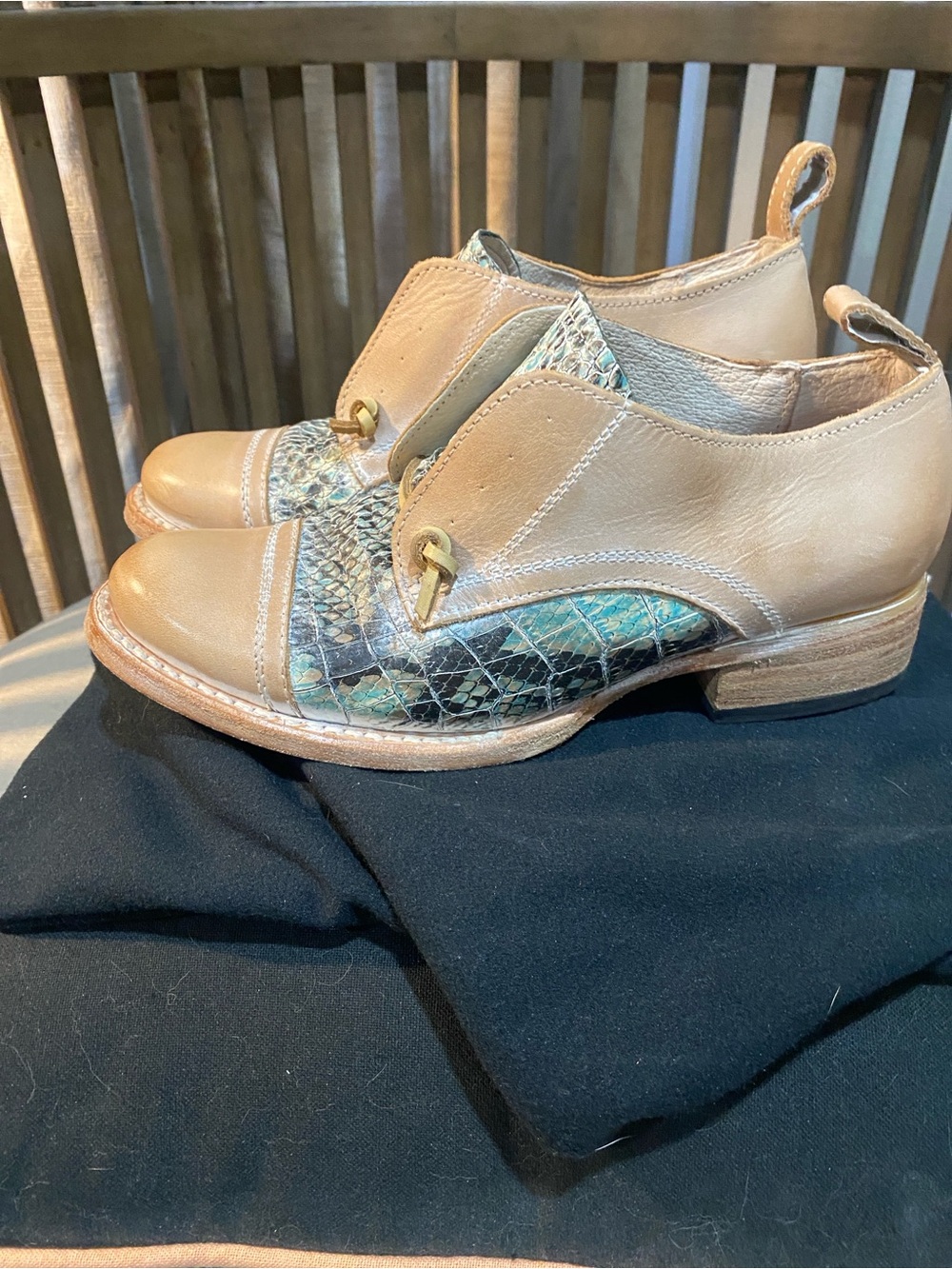 Freebird by Steven Tan & Teal Leather Slip-On Flats - Picture 3 of 8